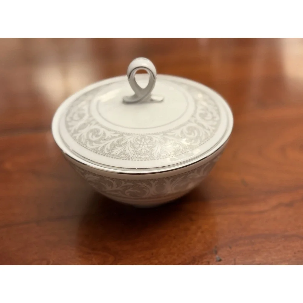 Vintage Mikasa Winthrop 5401 Sugar Bowl w/h Lid Covered Japan Fine China